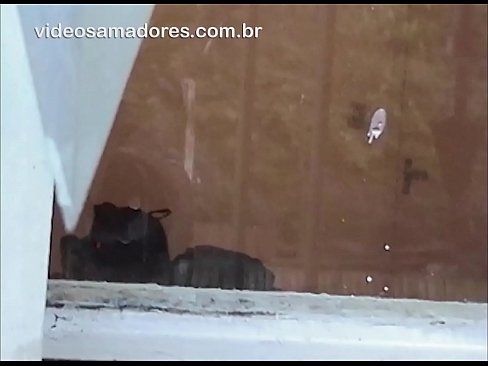 ❤️ Uzbudināts vīrietis vēro savu draudzeni ar citu puisi, ierakstot trīcēšanas video, netraucējot pārim ❤ Porno fb pie mums ﹏
