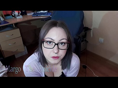 ❤️ Seksīga meitene ar brillēm sūc dildo dziļi kamerā ❤ Porno fb pie mums ﹏